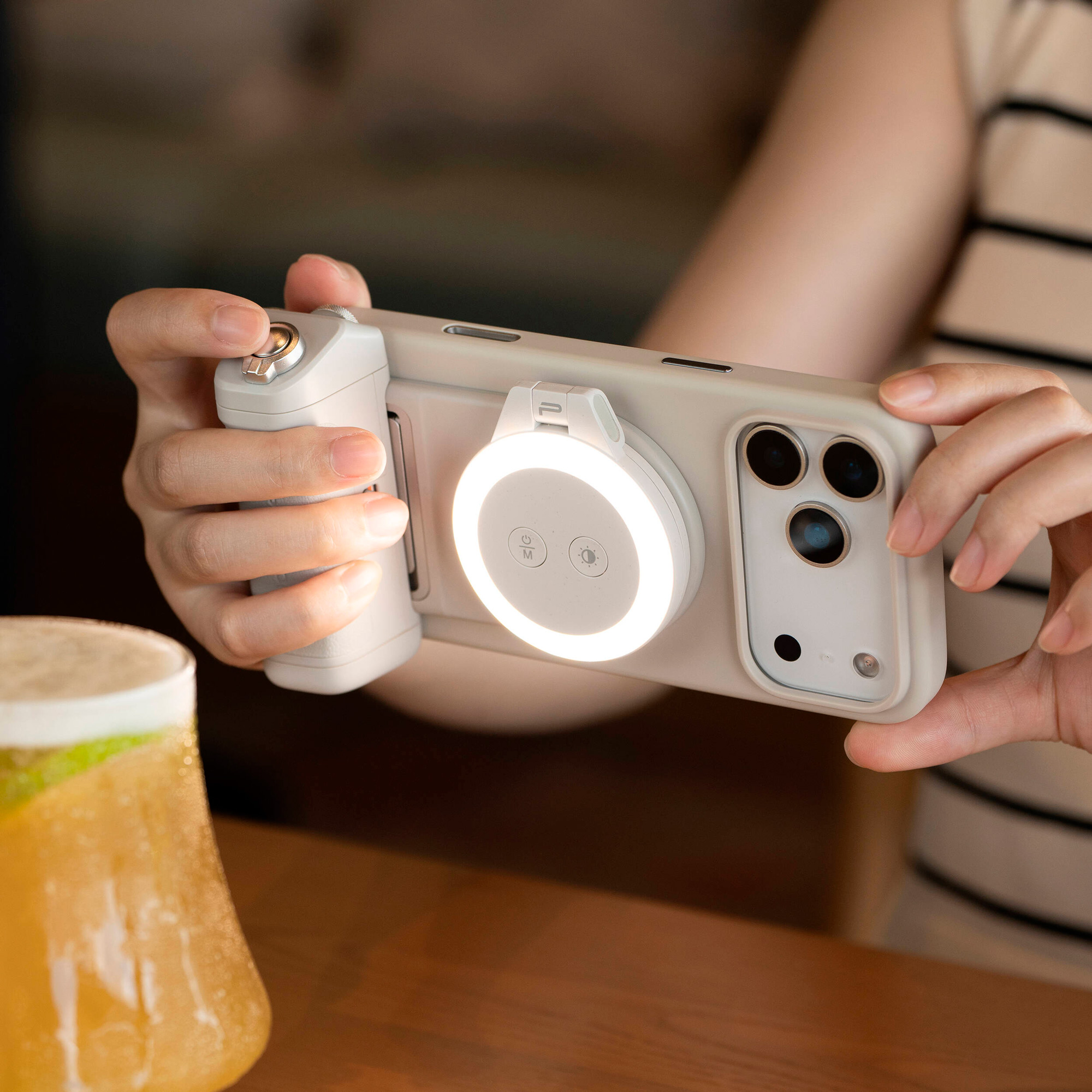 Рукоятка для смартфона PGYTECH MagCam 2 Phone Grip Misty Gray, MagSafe