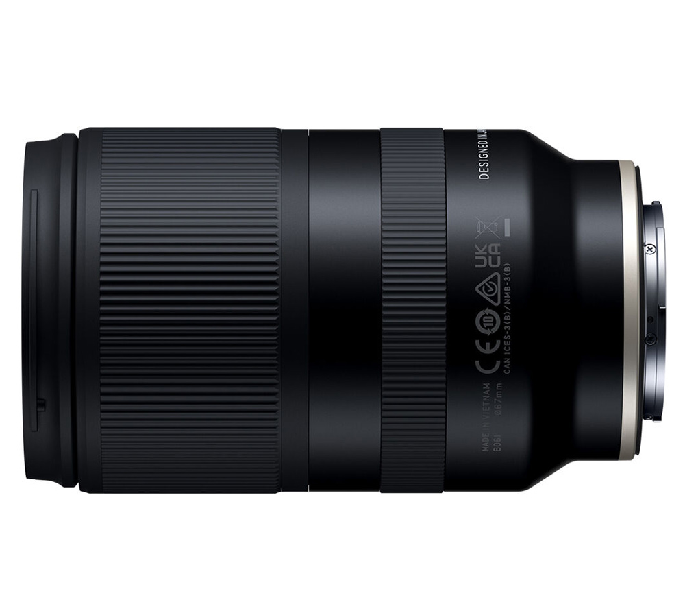 Объектив Tamron 18-300mm f/3.5-6.3 Di III-A VC VXD Sony E (B061S)