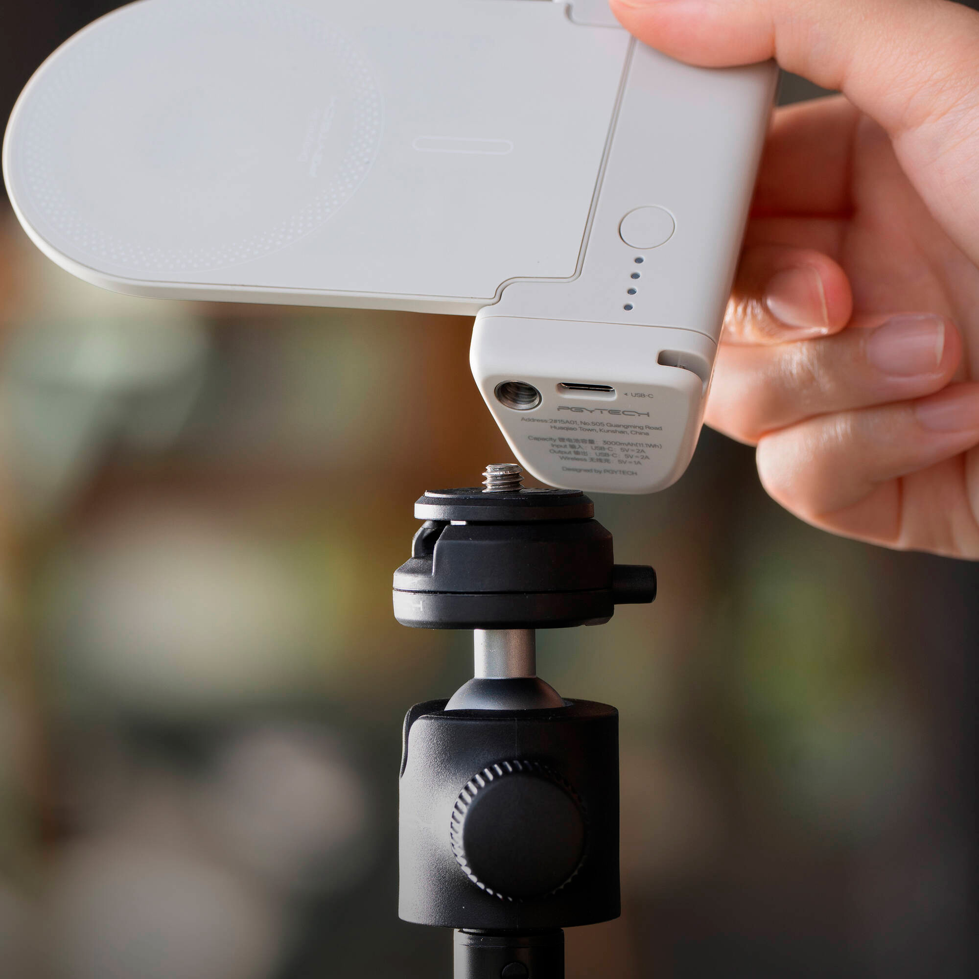 Рукоятка для смартфона PGYTECH MagCam 2 Phone Grip Misty Gray, MagSafe